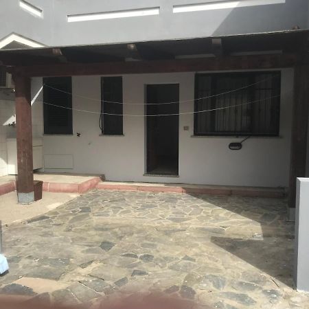Casa Camere Pistis Assemini Ngoại thất bức ảnh
