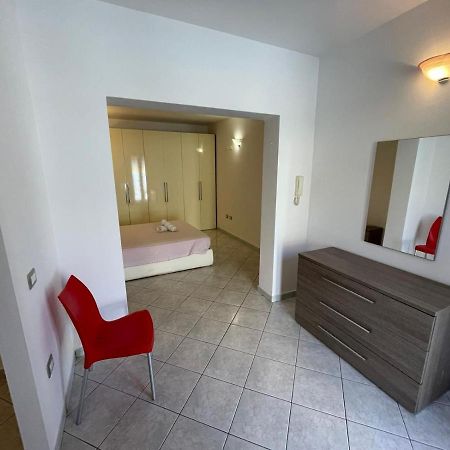 Casa Camere Pistis Assemini Ngoại thất bức ảnh