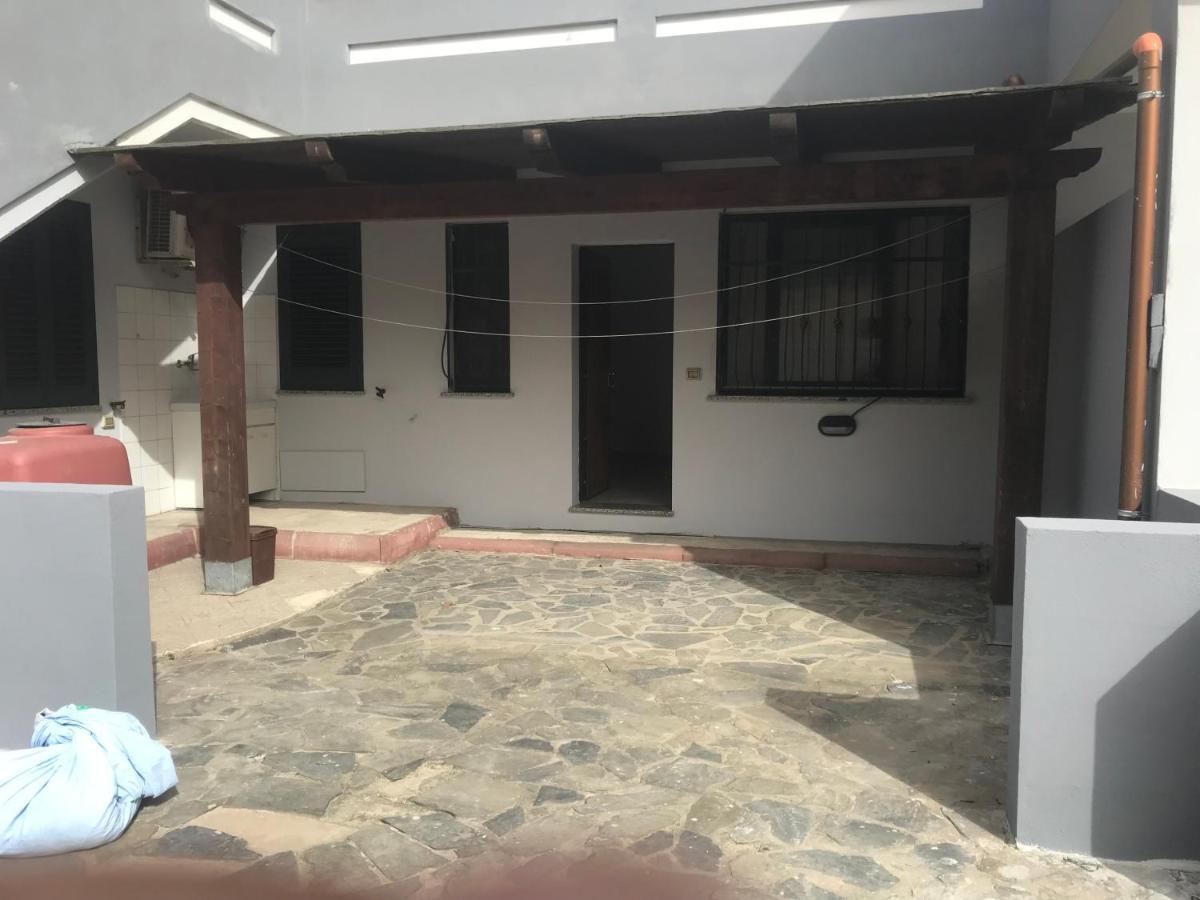 Casa Camere Pistis Assemini Ngoại thất bức ảnh
