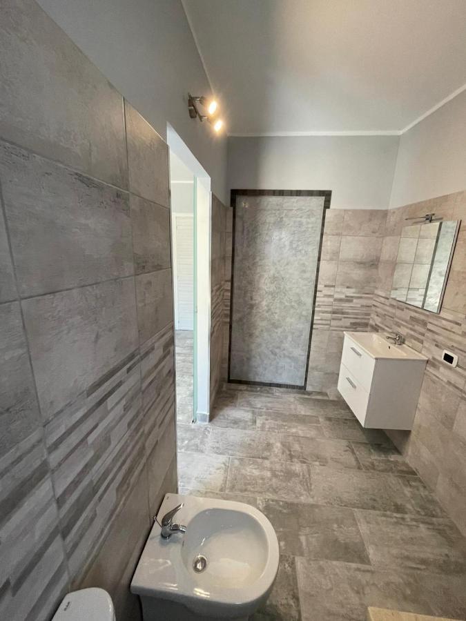 Casa Camere Pistis Assemini Ngoại thất bức ảnh