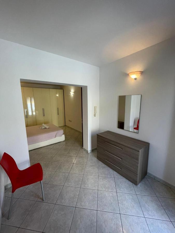 Casa Camere Pistis Assemini Ngoại thất bức ảnh